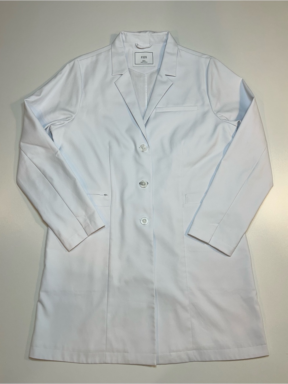 FIGS White Technical Women’s Lab Coat Blazer Style Pocket